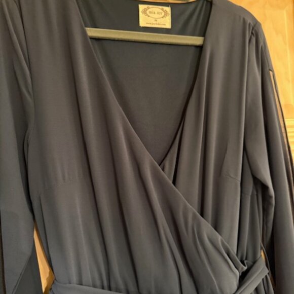 Joyfolie V-neck Maxi Dress in Navy - Picture 4 of 5